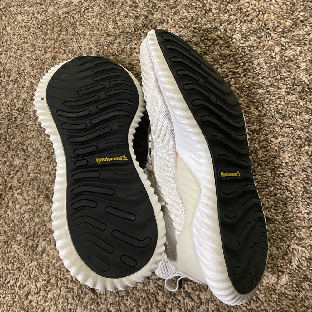 Alphabounce Beyond - Picture 4 of 7